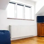 アパート Symbiola River ジェチーン