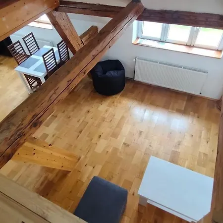 Lägenhet Symbiola River